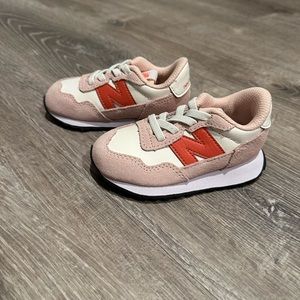 New Balance Baby girl sneakers